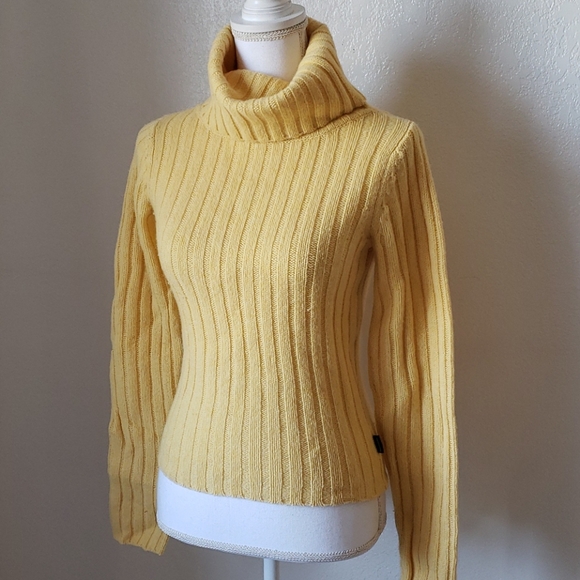Abercrombie Yellow Turtleneck Sweater - Picture 2 of 7